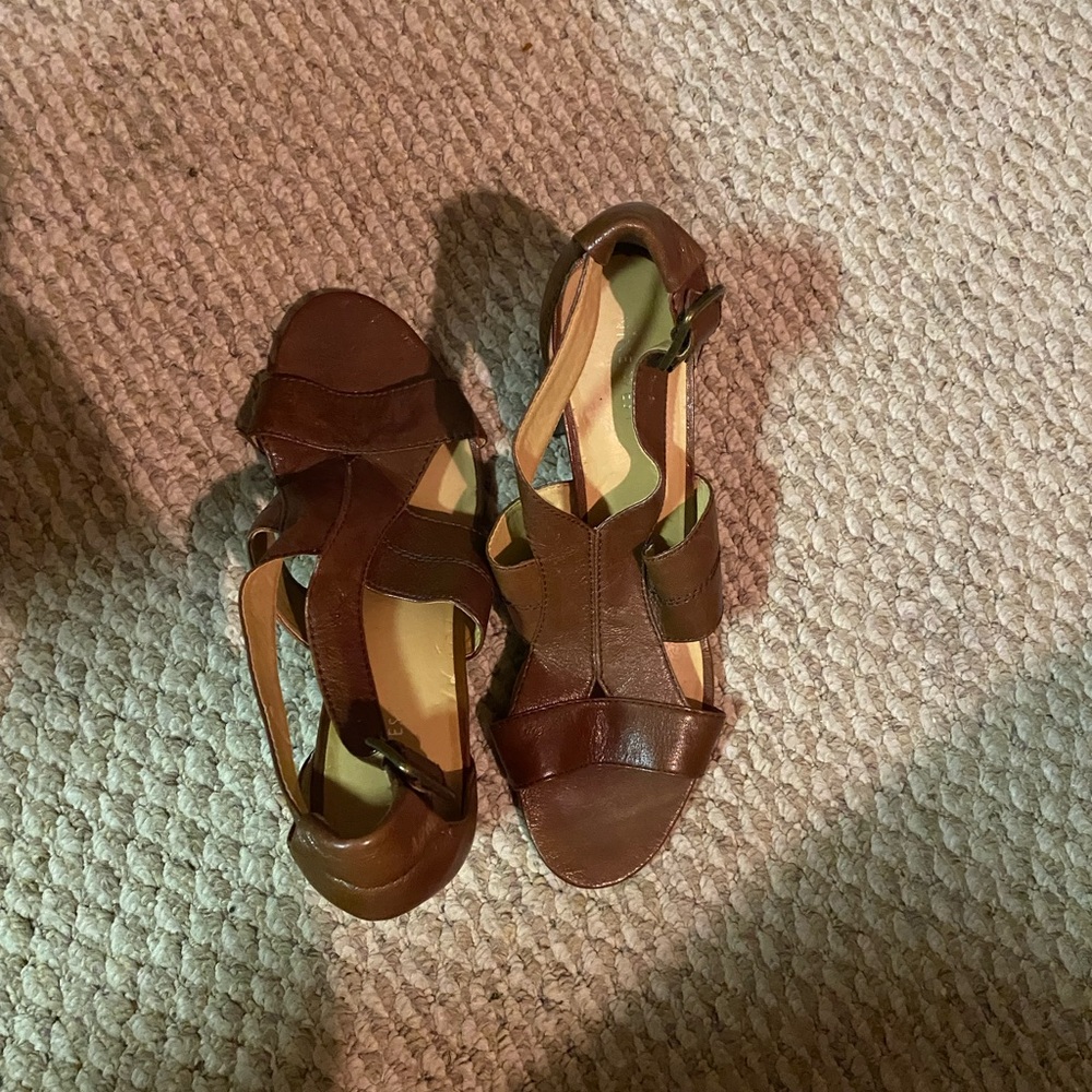 Brown Nine West heeled sandal